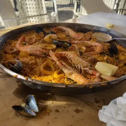 Meeresfrüchte-Paella