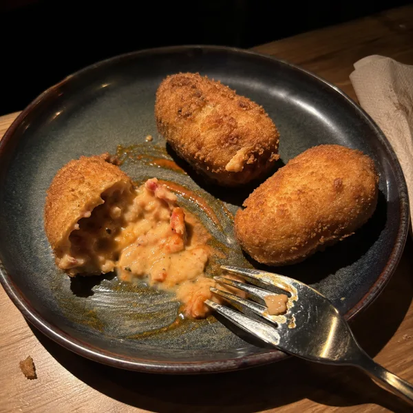 Liquid all i pebre croquette
