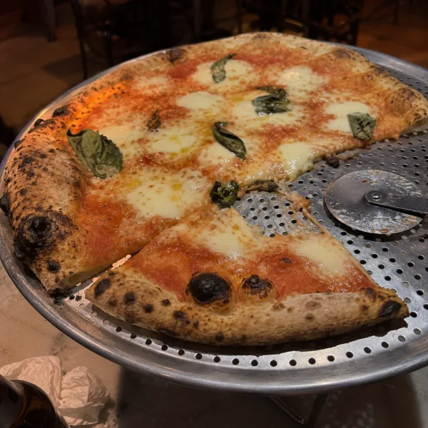 Pizza margherita